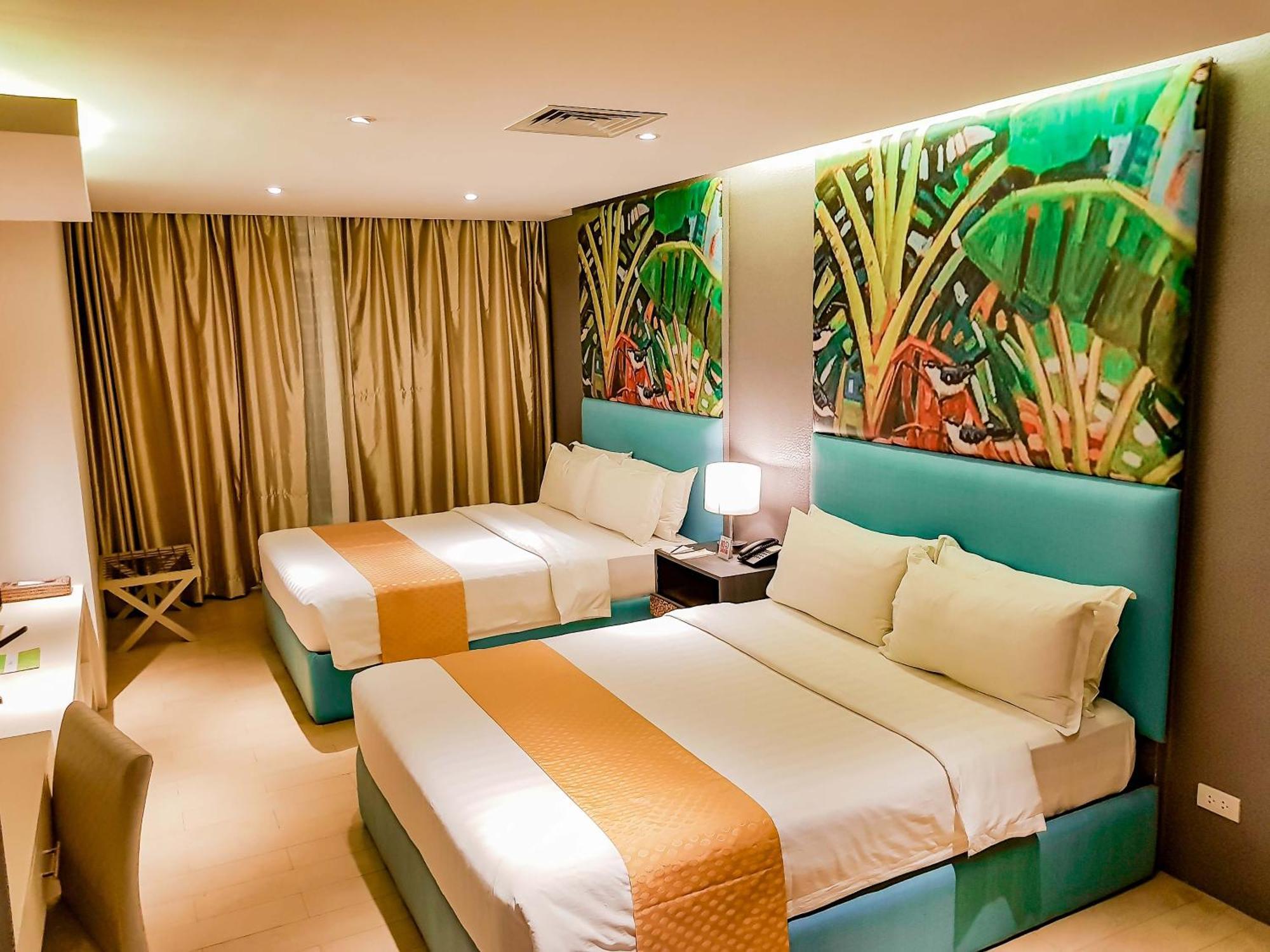 Aziza Paradise Hotel Puerto Princesa Esterno foto