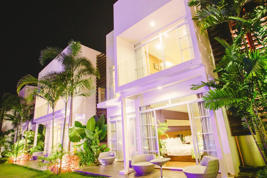Aziza Paradise Hotel Puerto Princesa Esterno foto