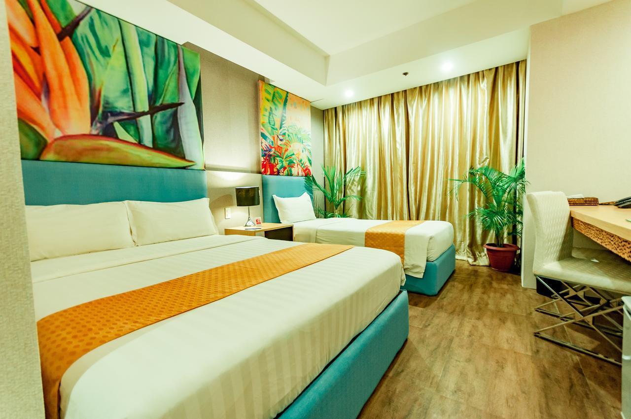 Aziza Paradise Hotel Puerto Princesa Esterno foto