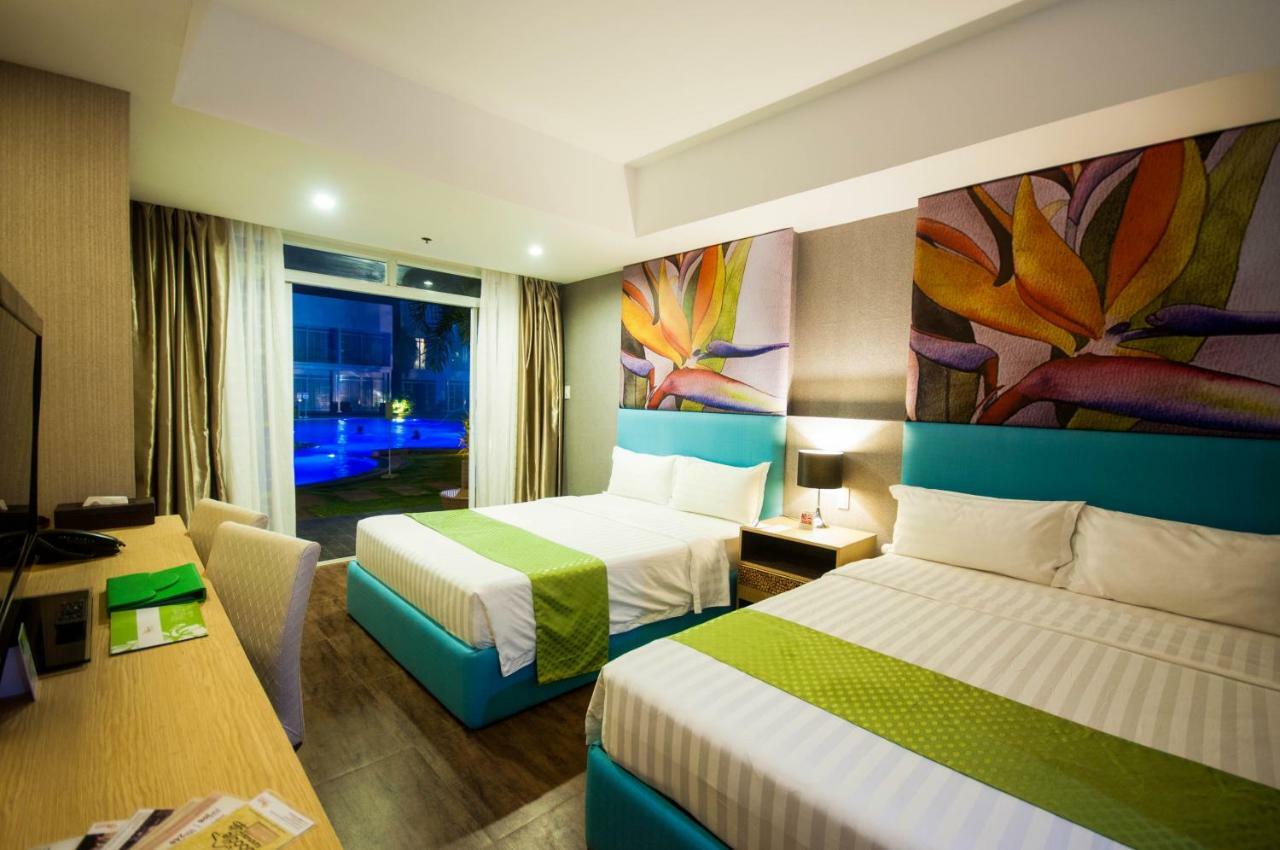 Aziza Paradise Hotel Puerto Princesa Esterno foto